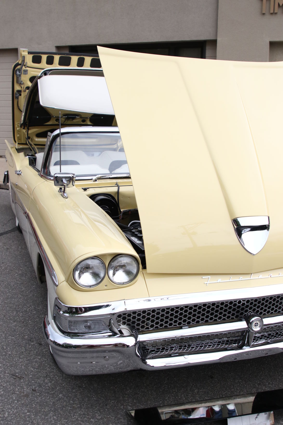 1958FordSkyliner.JPG